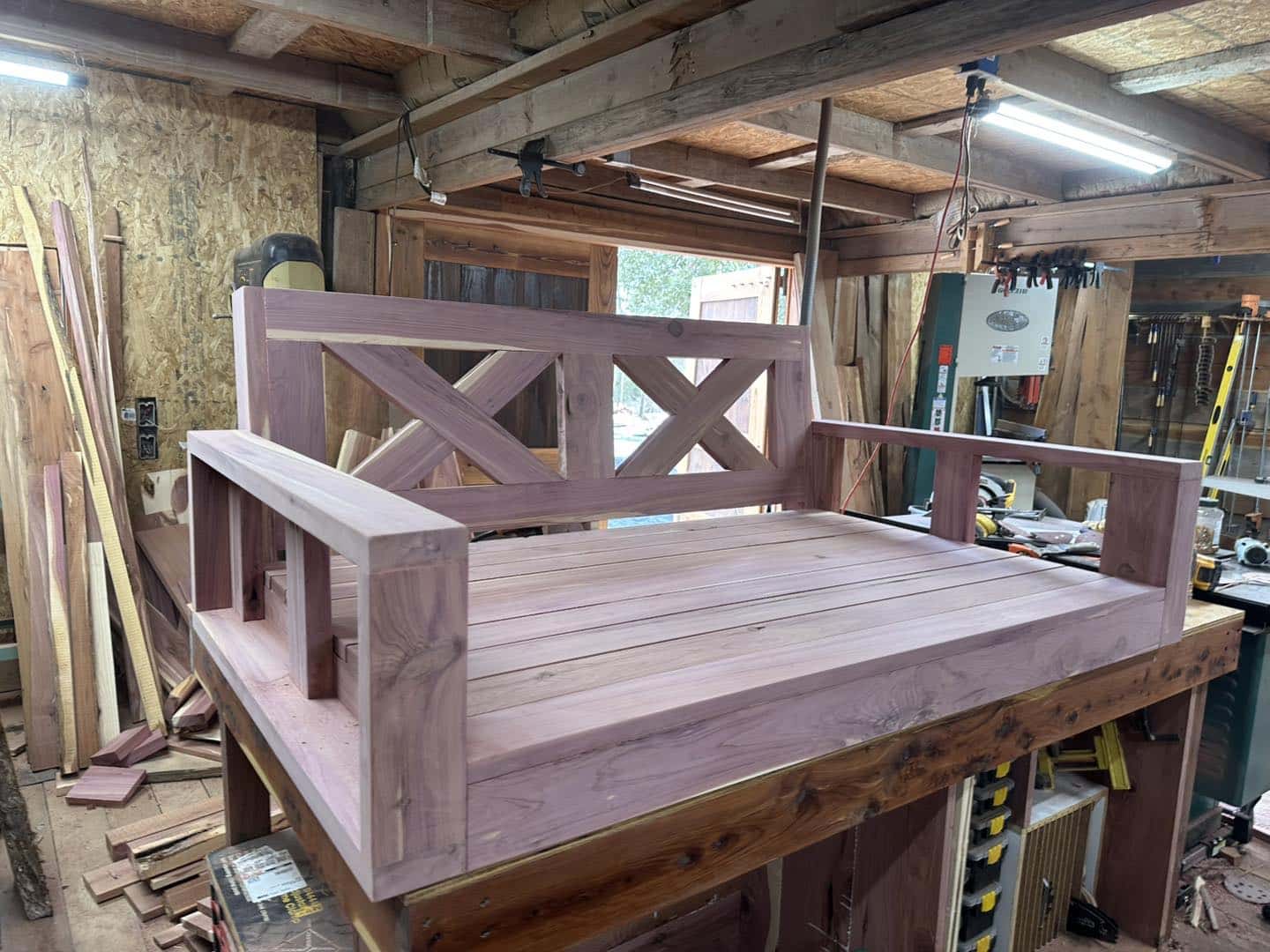 Green Lumber - Custom Funiture from tree to final product